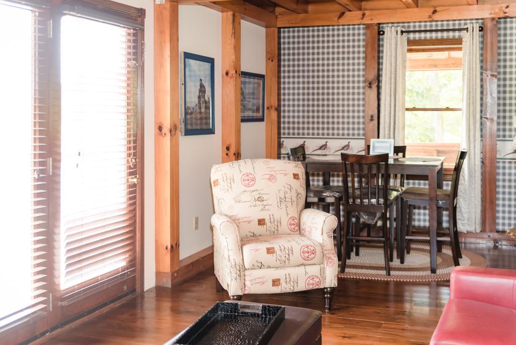 The Lake House A Hidden Gem Sleeps 4 Columbia 외부 사진